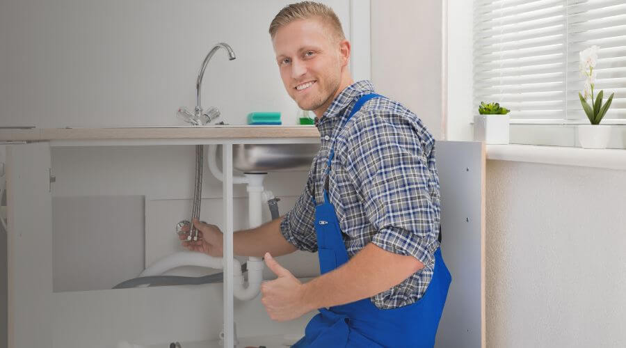 Local tankless water heater installation in Warren, IL